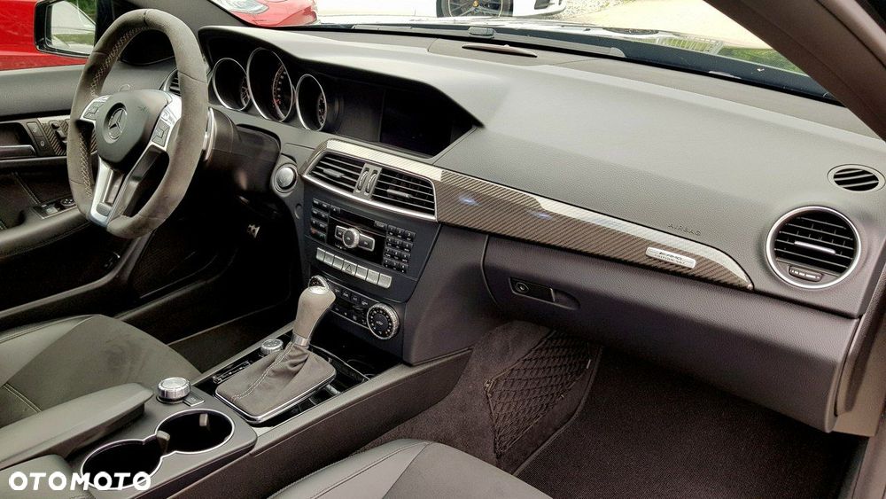 Mercedes-Benz Klasa C 63 AMG AMG SPEEDSHIFT MCT Edition 507 - 33