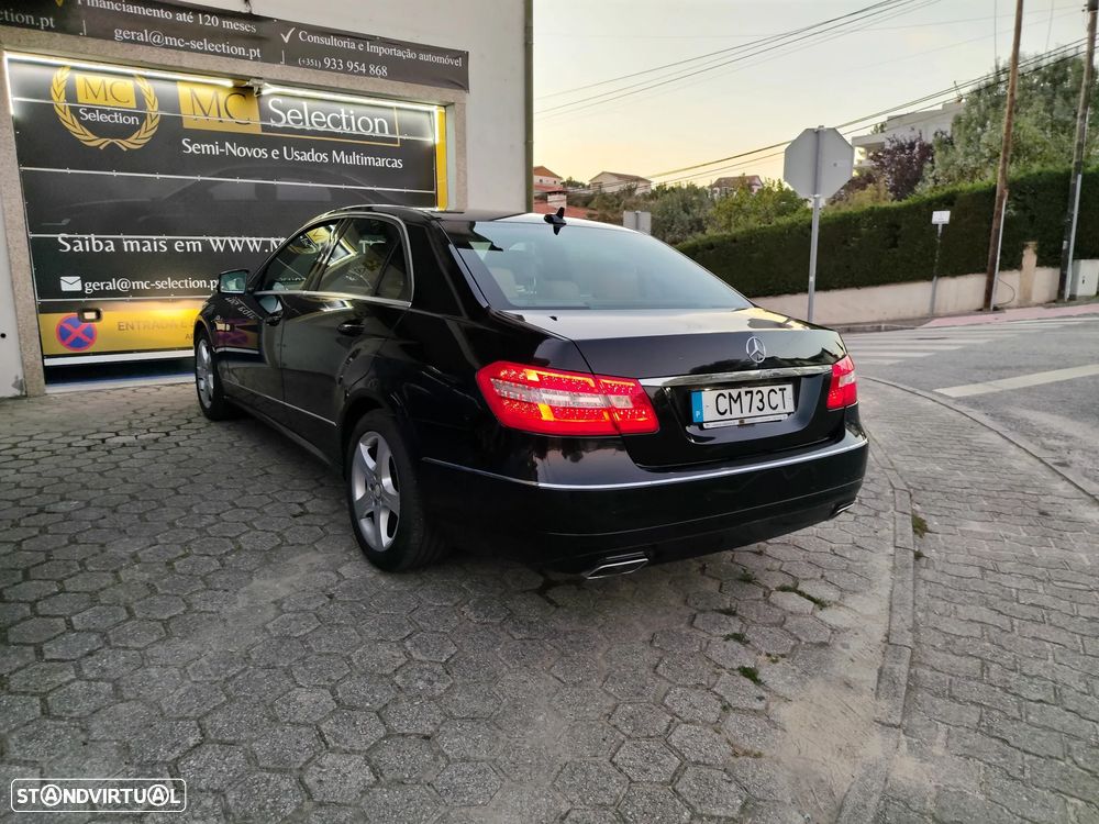 Mercedes-Benz E 300 Bluetec Hybrid Avantgarde - 35