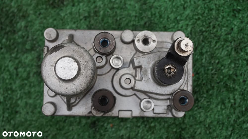 Hyundai Tucson III Kia Sportage IV 2.0 CRDI actuator nastawnik turbosprezarki 28235-2F910 - 3