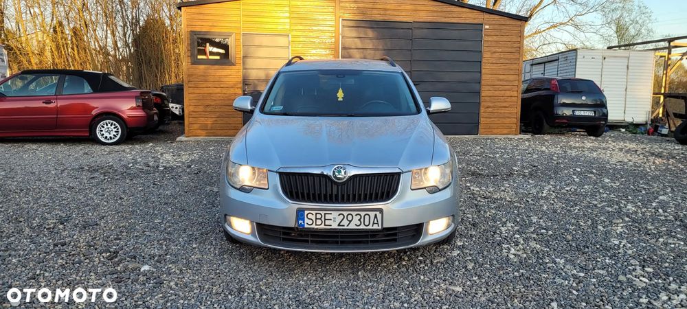 Skoda Superb 1.8 TSI FAMILY - 2