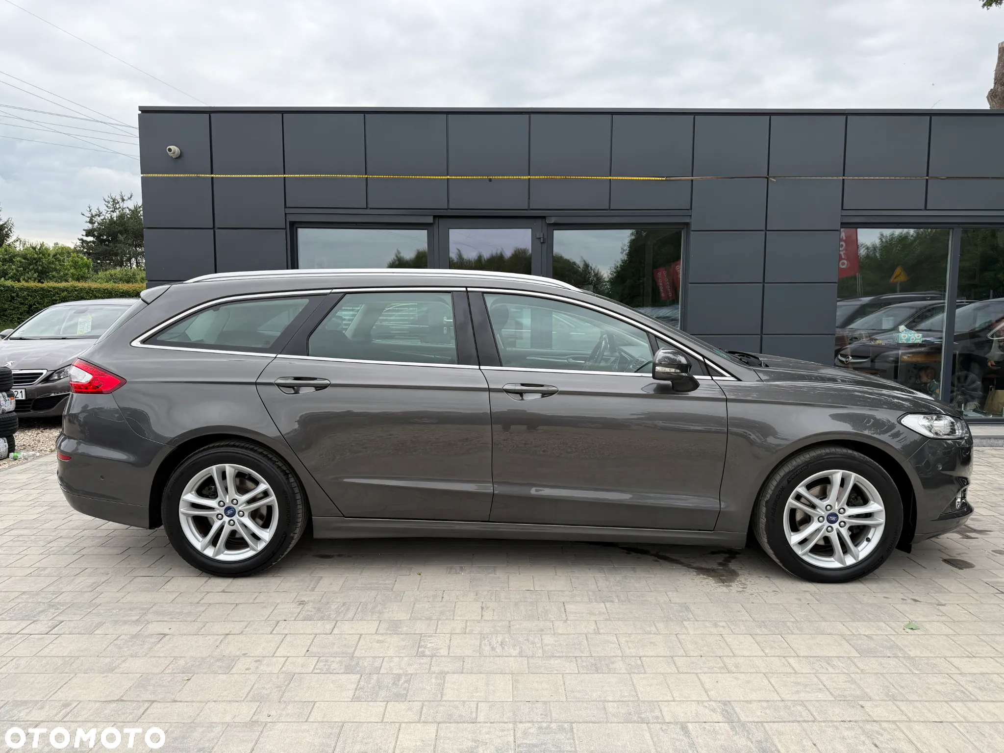 Ford Mondeo 2.0 TDCi Ambiente - 19