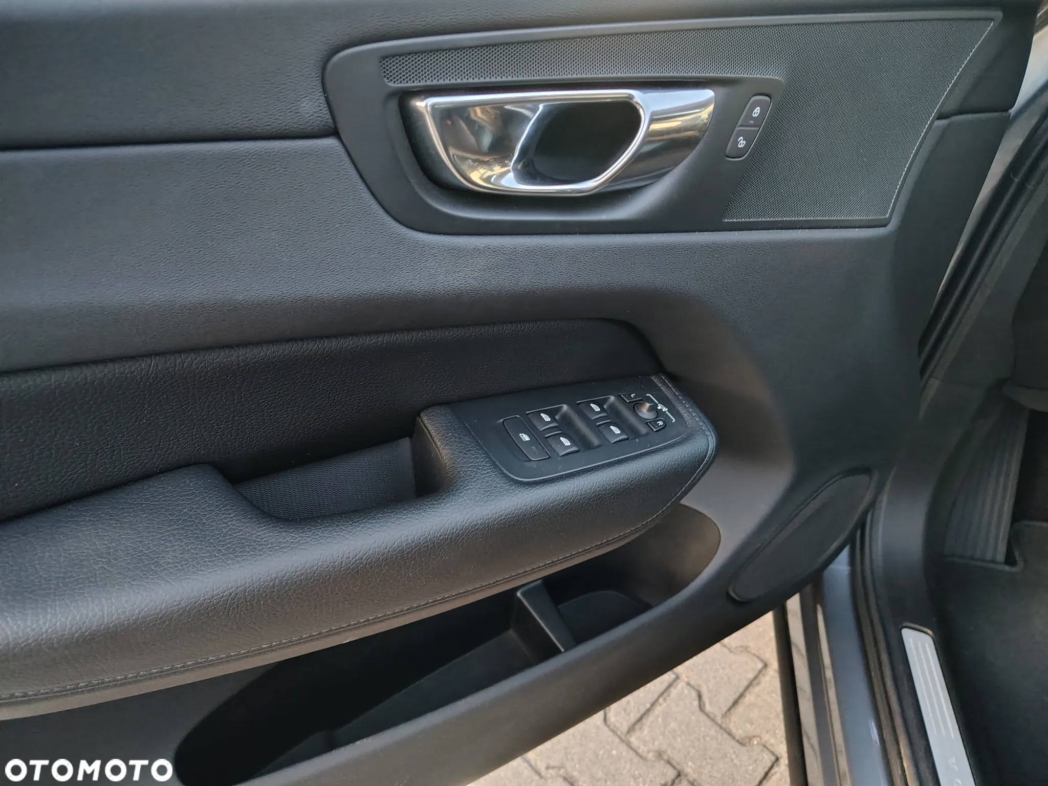 Volvo XC 60 - 8