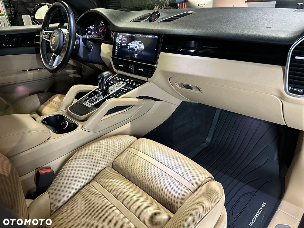 Porsche Cayenne - 11