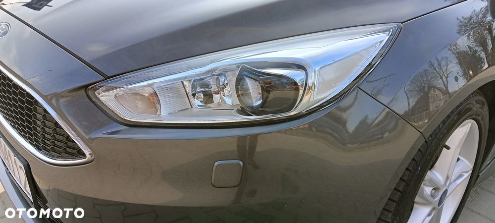 Ford Focus 1.5 TDCi DPF Start-Stopp-System ST-Line - 4