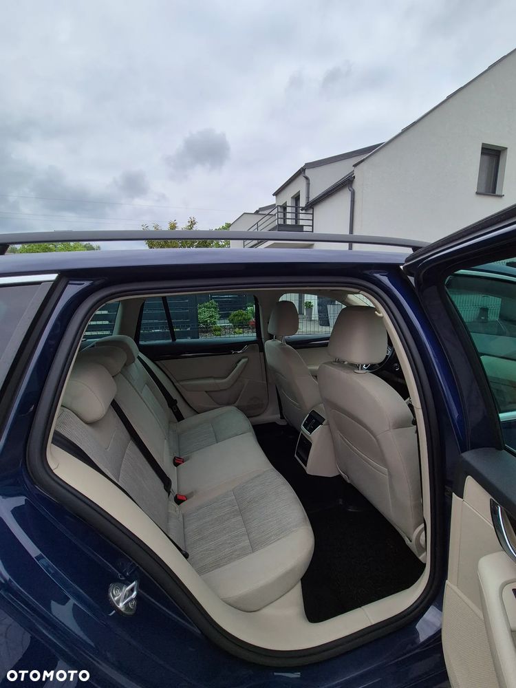 Skoda Octavia 1.6 TDI DSG Style - 14