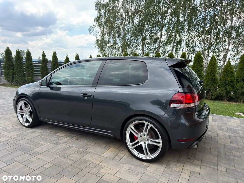 Volkswagen Golf 2.0 GTI - 18