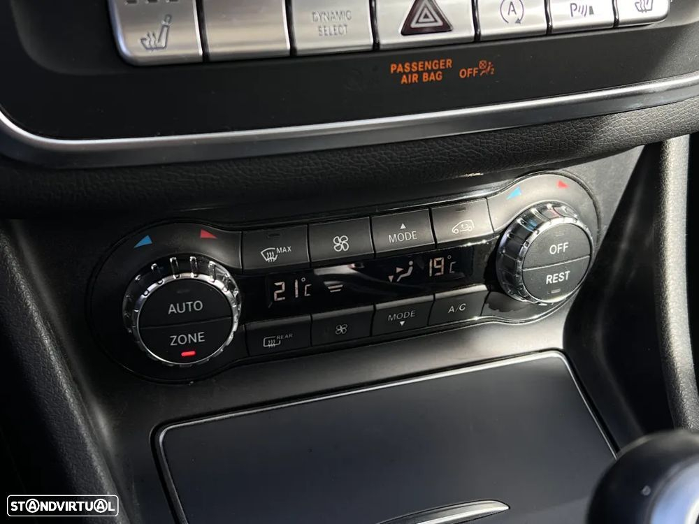 Mercedes-Benz GLA 180 d Urban - 15