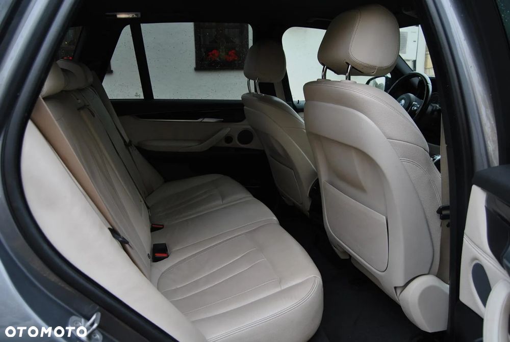 BMW X5 xDrive30d - 14