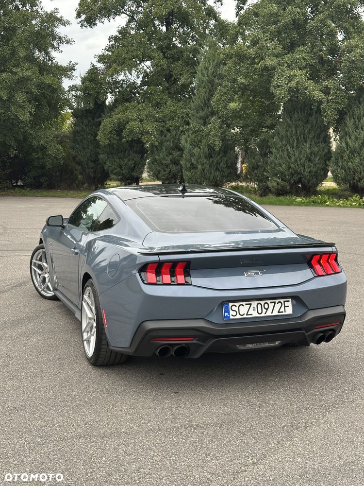 Ford Mustang 5.0 V8 GT - 3