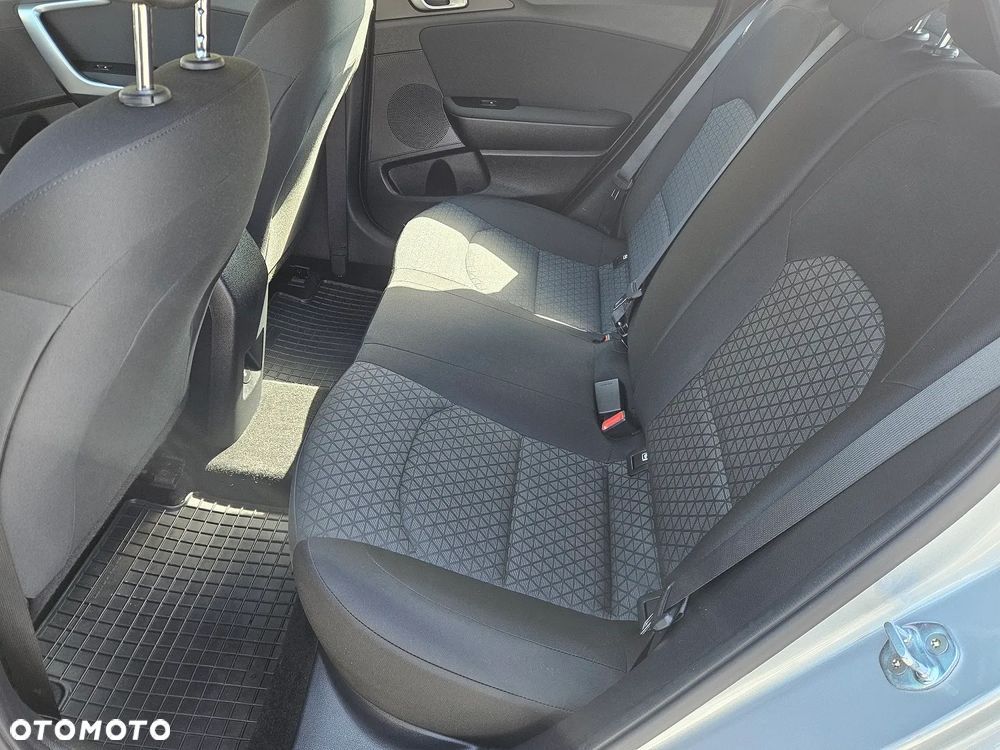 Kia Ceed 1.5 T-GDI S - 6