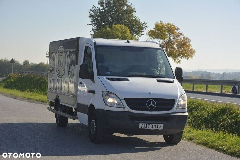 Mercedes-Benz Sprinter - 14