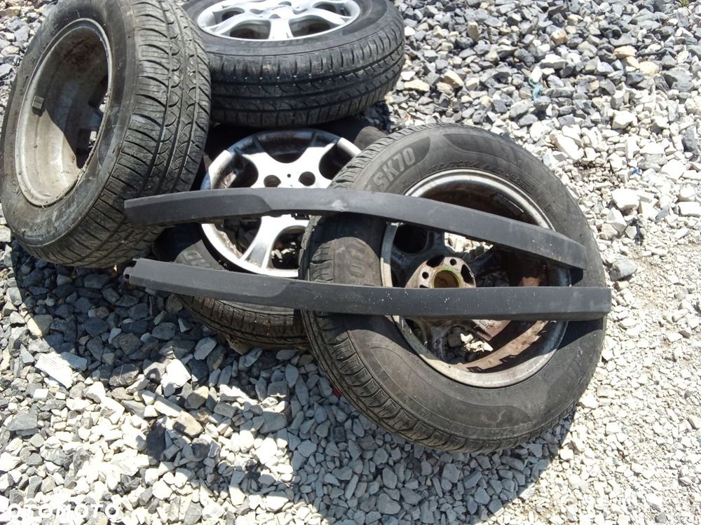 KL HOKEJ LISTWA ZDERZAKA PRZÓD PRAWA OPEL CORSA D 06- 5D