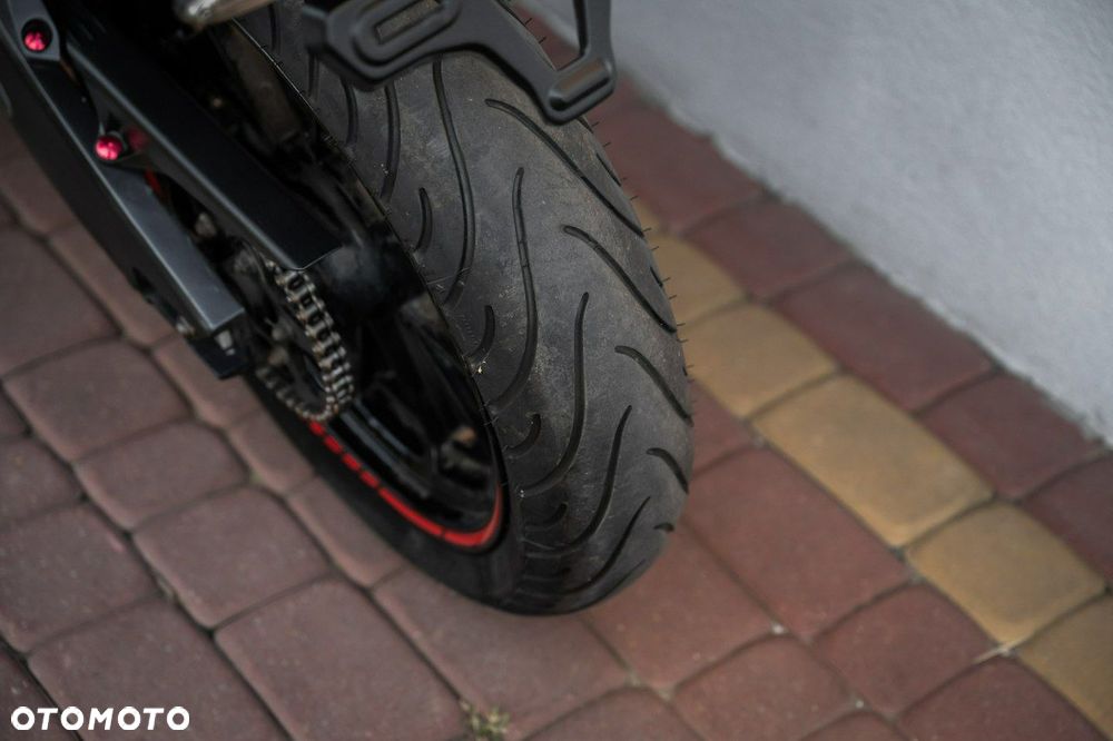 Yamaha MT - 8