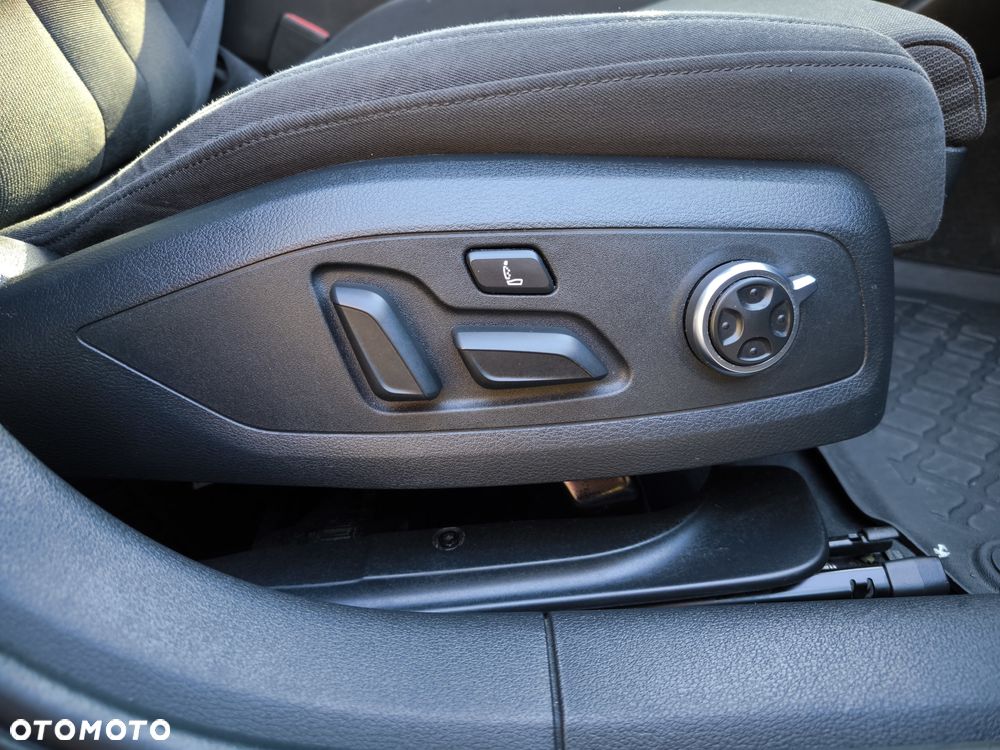 Audi A4 Avant 2.0 TDI S tronic - 20