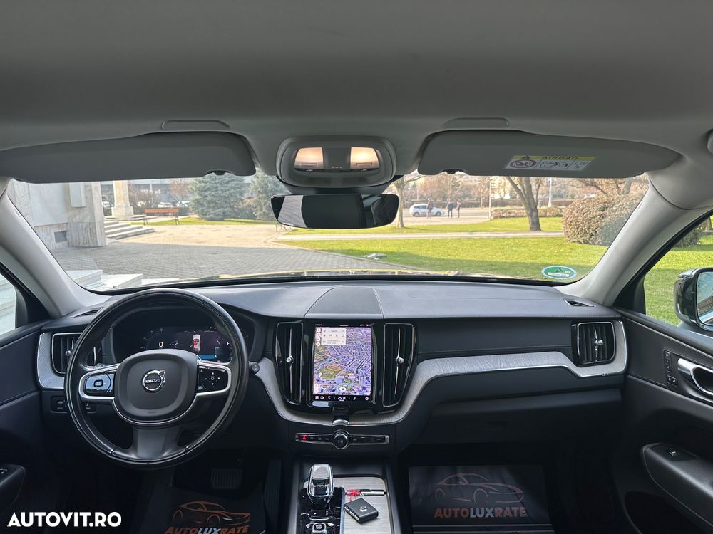 Volvo XC 60 B4 MHEV AT8 FWD Inscription - 34