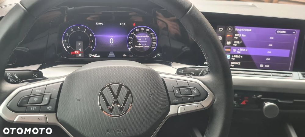 Volkswagen Golf 1.5 eTSI Life DSG - 12