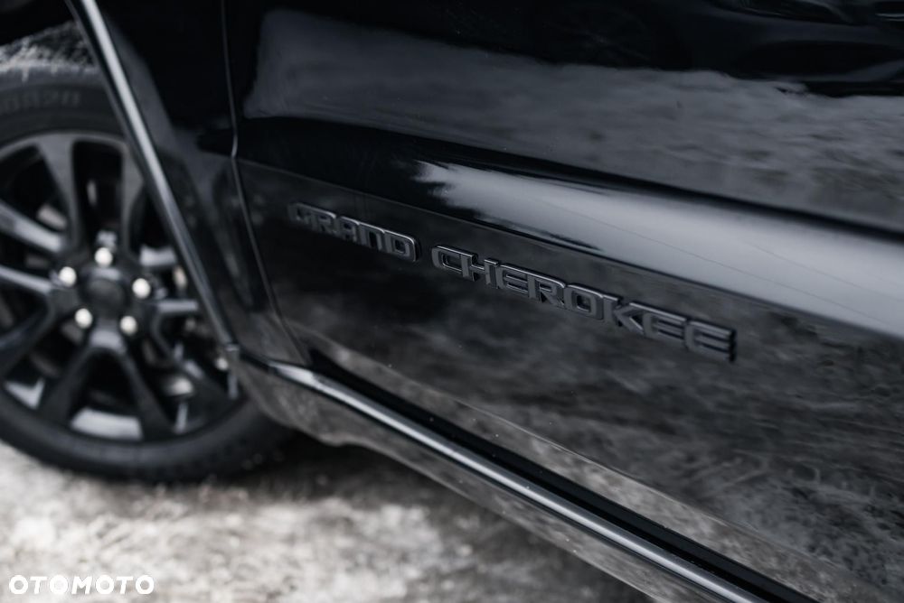 Jeep Grand Cherokee - 40