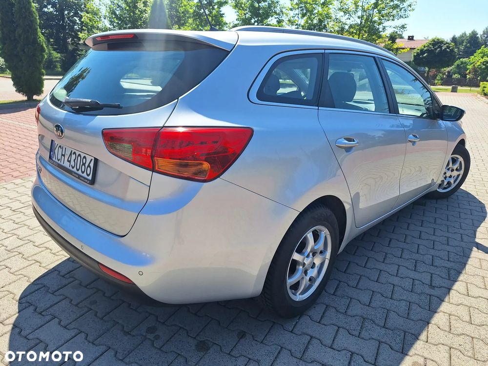 Kia Ceed 1.6 GDI L DCT - 5