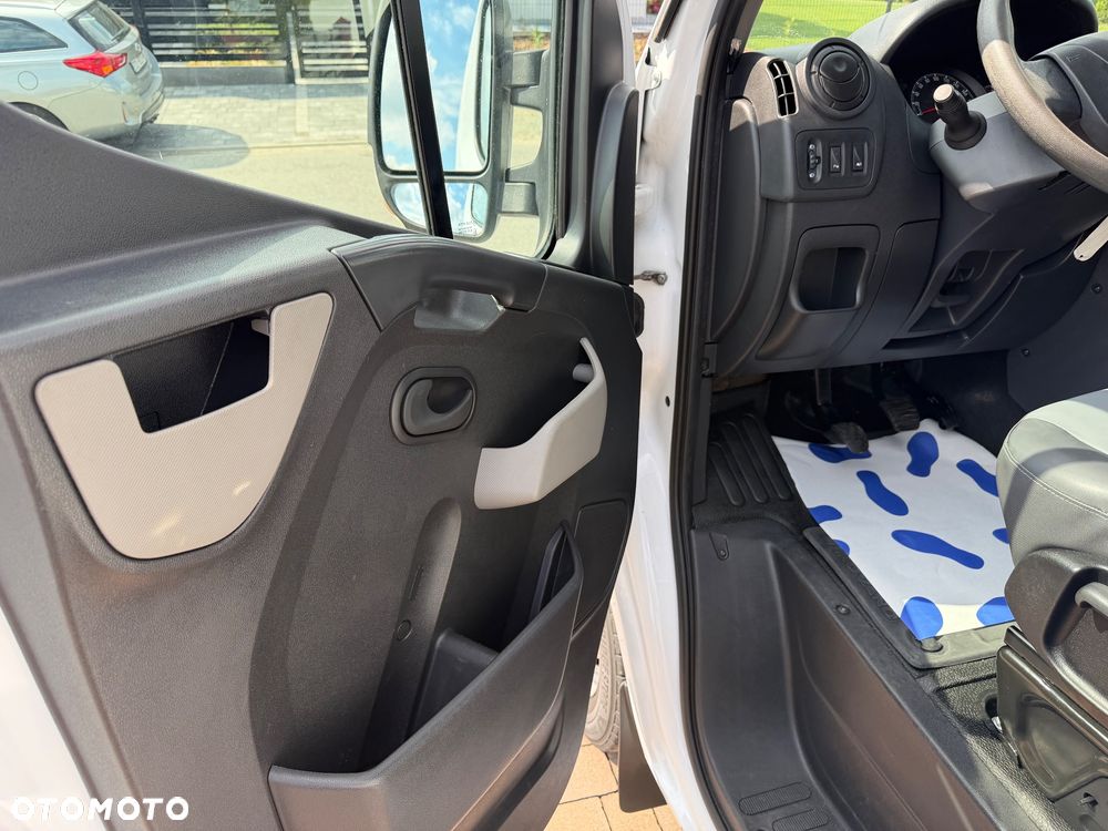 Opel Movano L2H2 DPF 2WD VA - 26