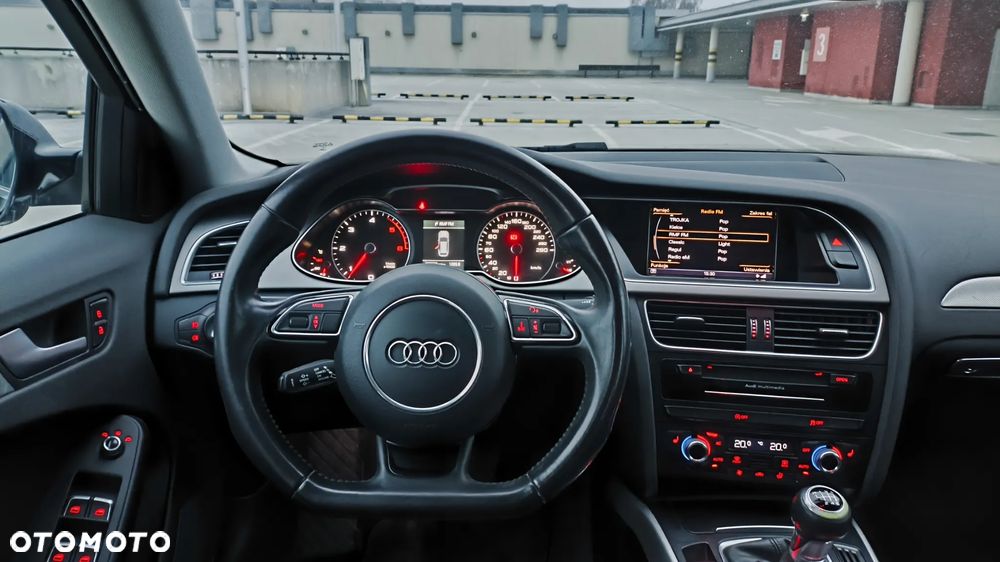 Audi A4 Avant 2.0 TDI DPF Ambiente - 29