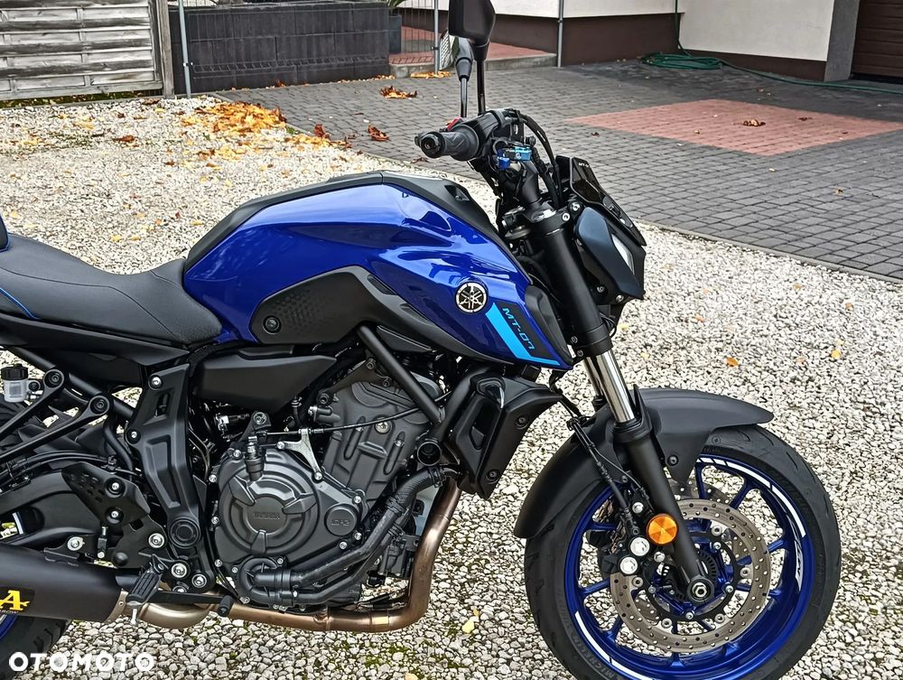 Yamaha MT - 17