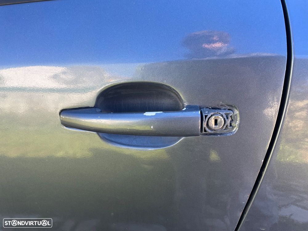 Citroën C4 1.6 16V VTR Pack - 6