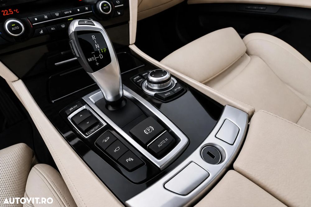 BMW Seria 7 740d xDrive - 13