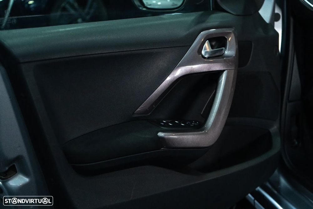 Peugeot 2008 1.2 PureTech Allure - 10