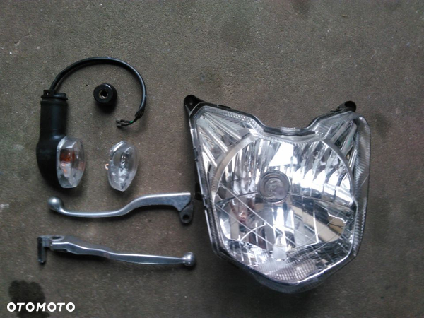 YZF125 2019 reflektor kierunkowskaz ciężarek kierownicy osłona tłumika klamka