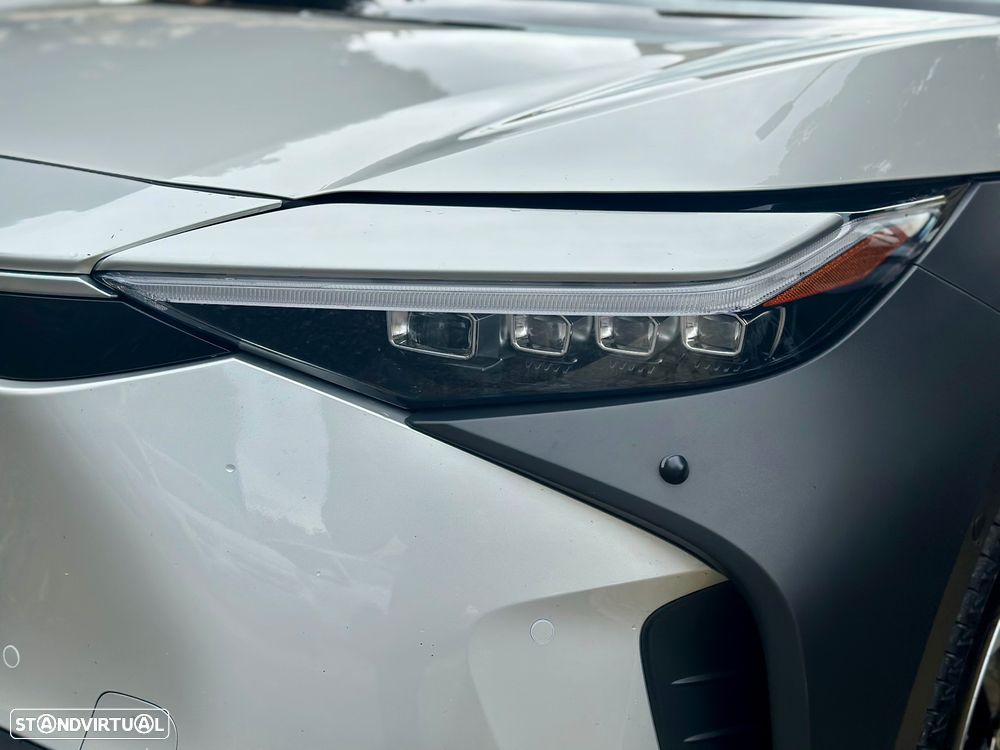 Toyota bZ4X 71,4 kWh Exclusive Limited - 12