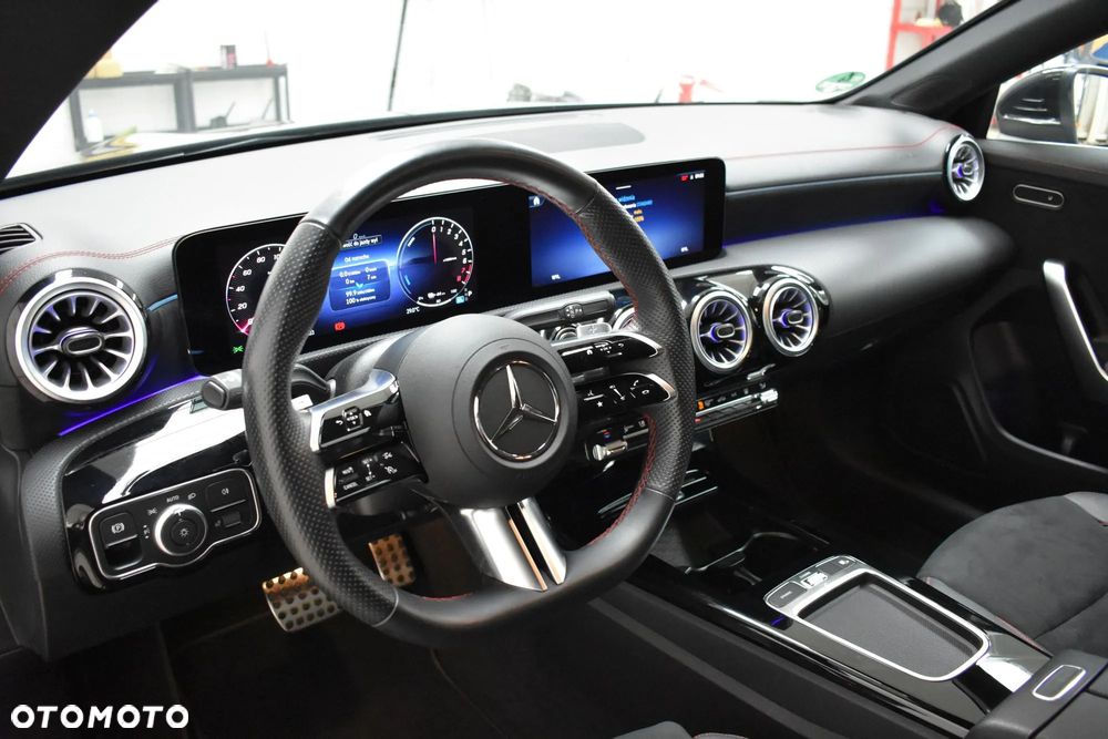 Mercedes-Benz CLA 250 e PHEV AMG Line 8G-DCT - 19