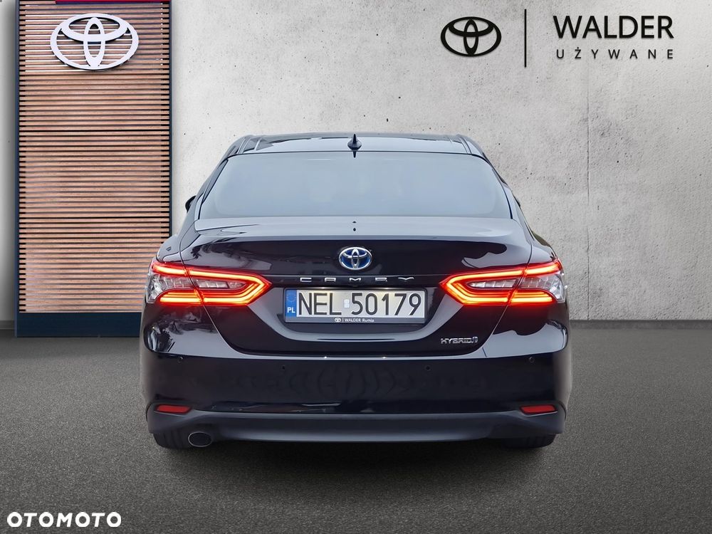 Toyota Camry 2.5 Hybrid Executive CVT - 6