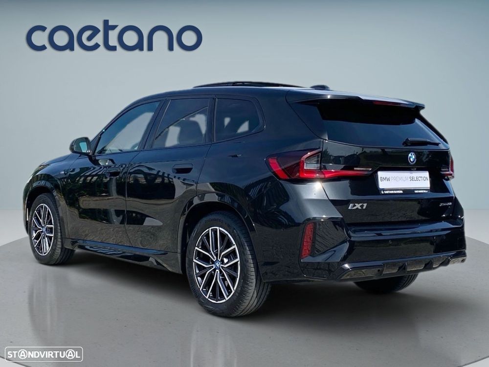 BMW iX1 xDrive30 Pack Desportivo M - 25