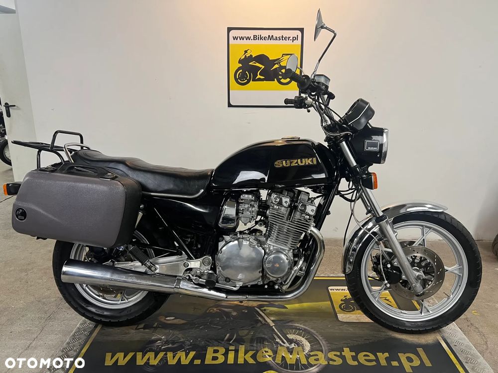 Suzuki GSX - 1