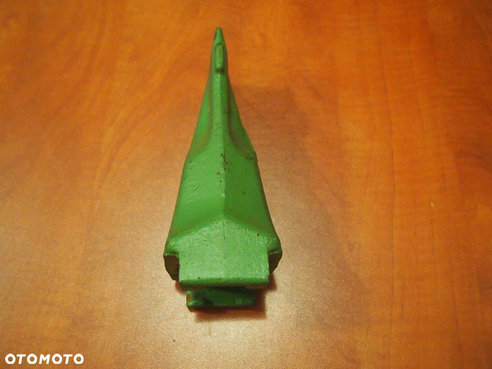 Ząb do łyżki koparki V19 SYL - 4