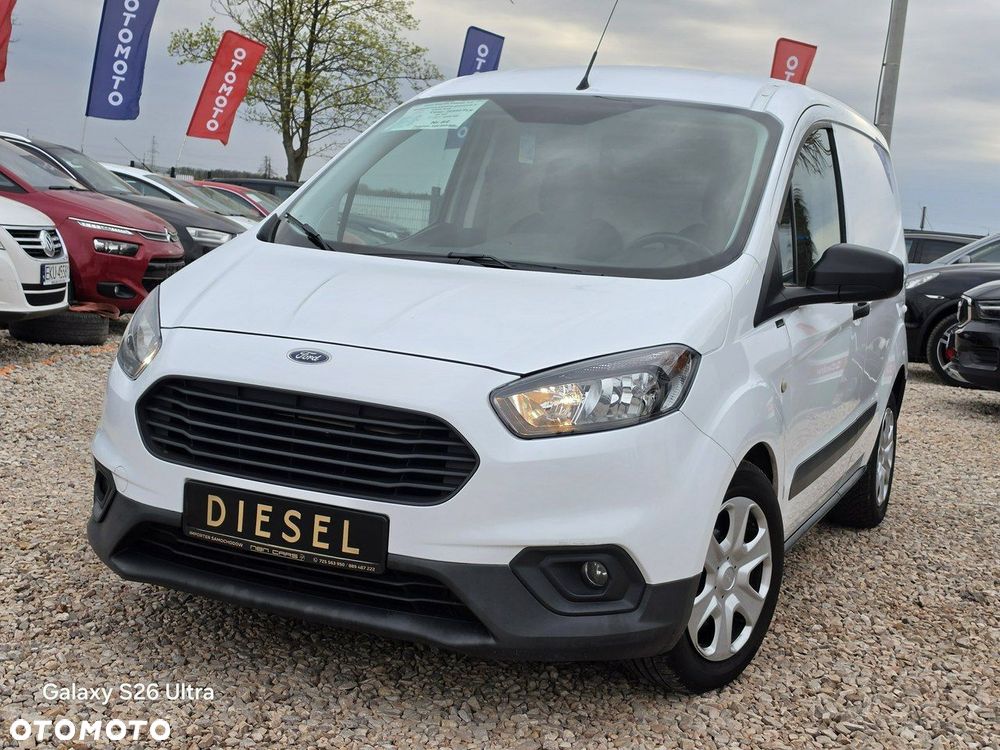 Ford Transit Courier - 16