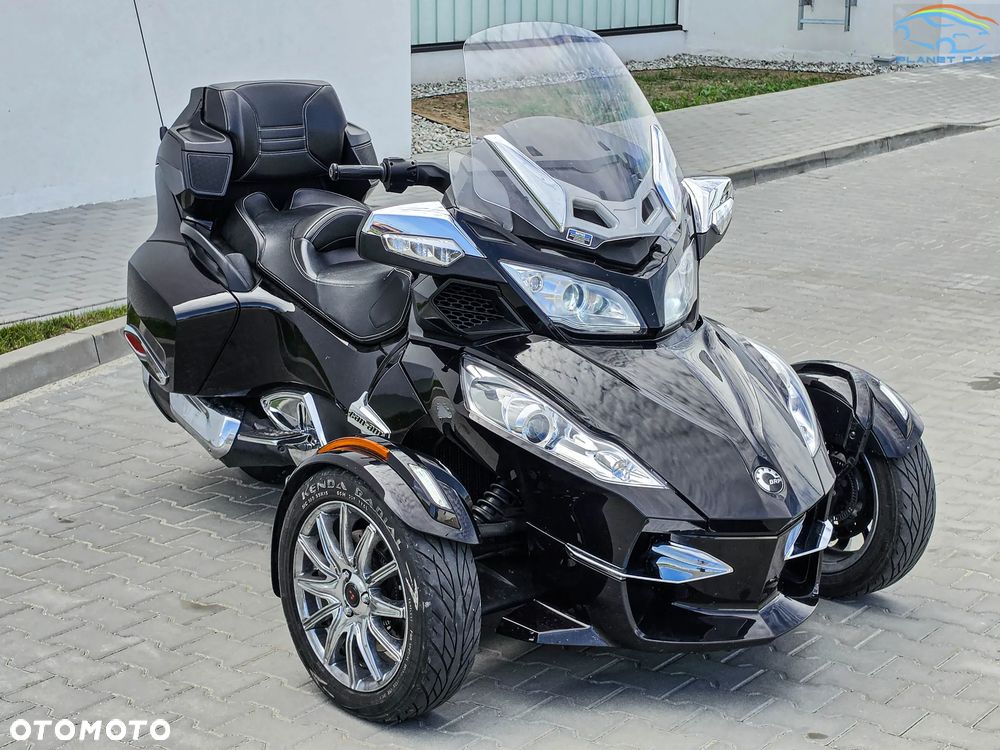Can-Am Spyder - 12