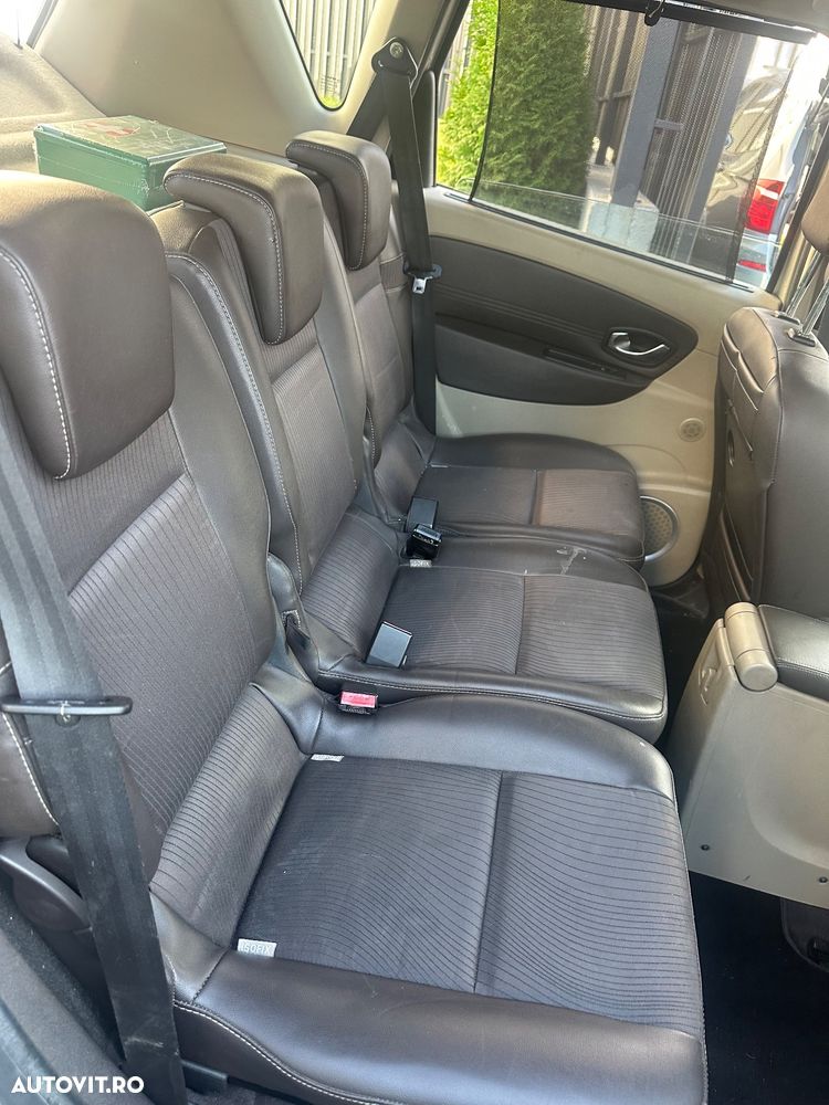 Renault Scenic 1.9dCi Privilege - 9