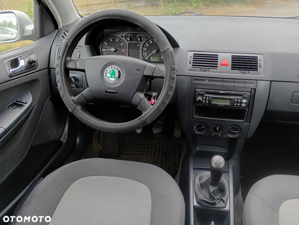 Skoda Fabia 1.2 HTP Comfort - 11