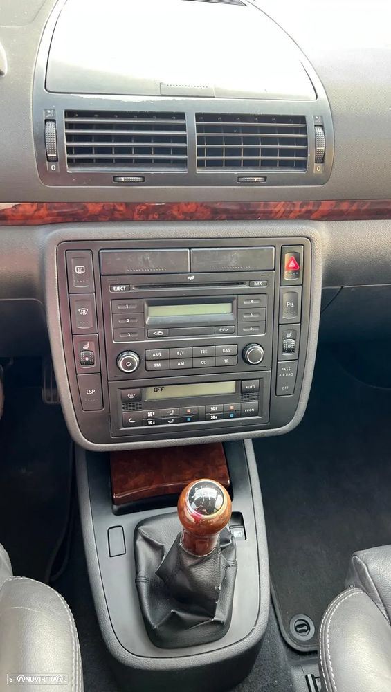 VW Sharan 2.0 TDi Highline - 10
