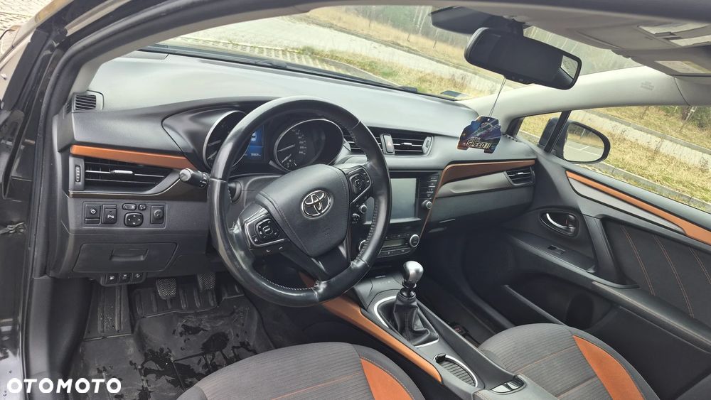 Toyota Avensis 1.8 Prestige - 33