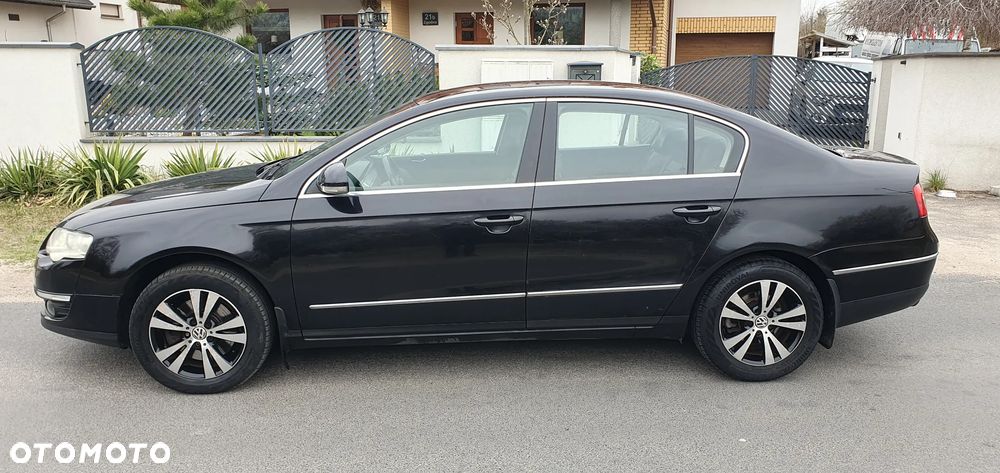 Volkswagen Passat 2.0 TDI DPF Sportline - 5