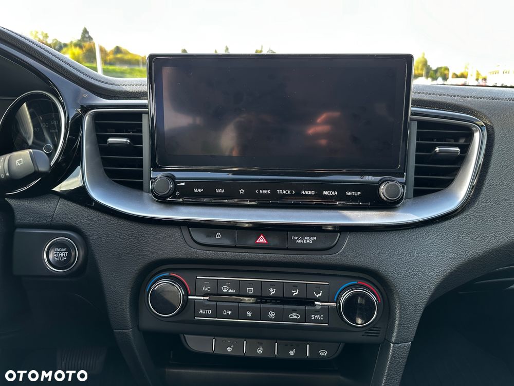 Kia XCeed 1.6 T-GDI L Business Line DCT - 11
