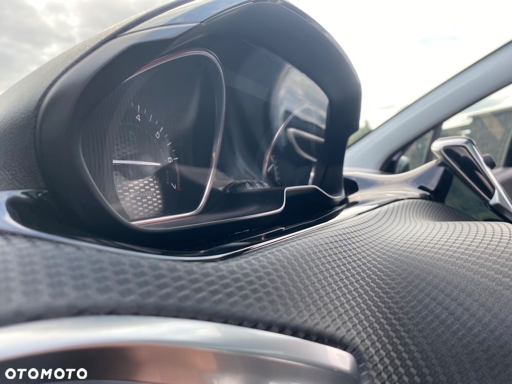 Peugeot 2008 PureTech 110 Stop&Start GT-Line Edition - 29