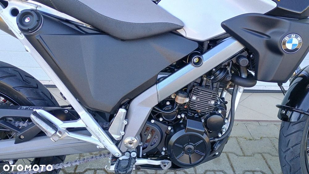 BMW G - 26