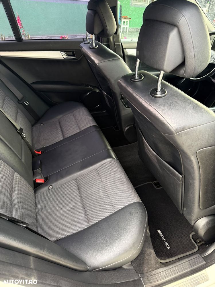 Mercedes-Benz C 320 CDI - 7