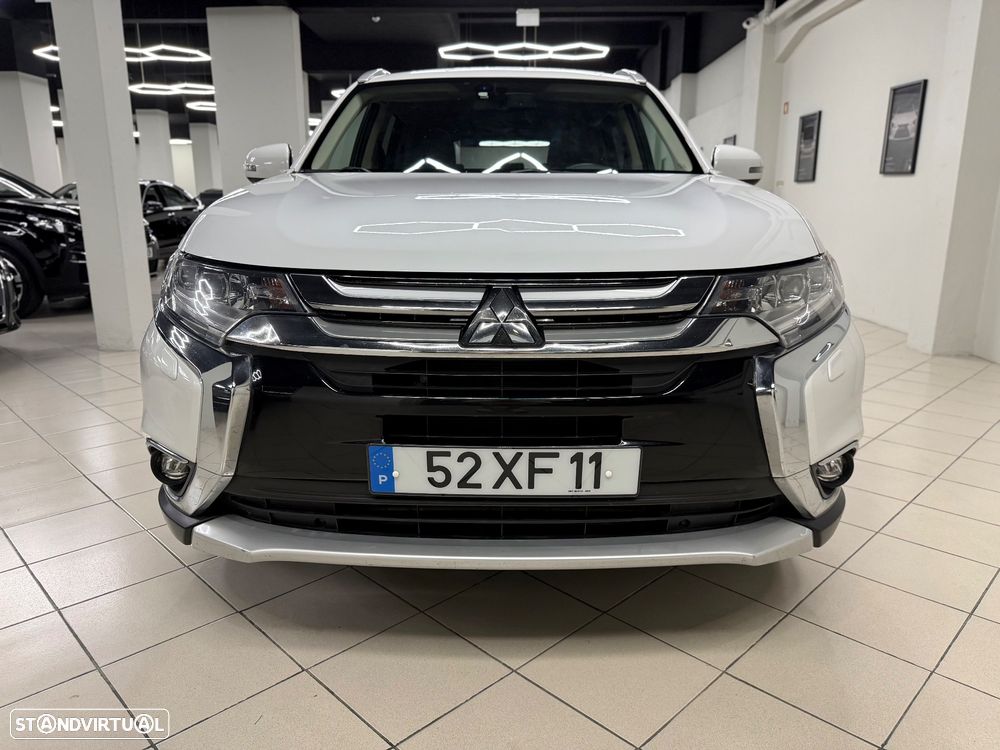 Mitsubishi Outlander 2.2 DI-D Intense+ - 13