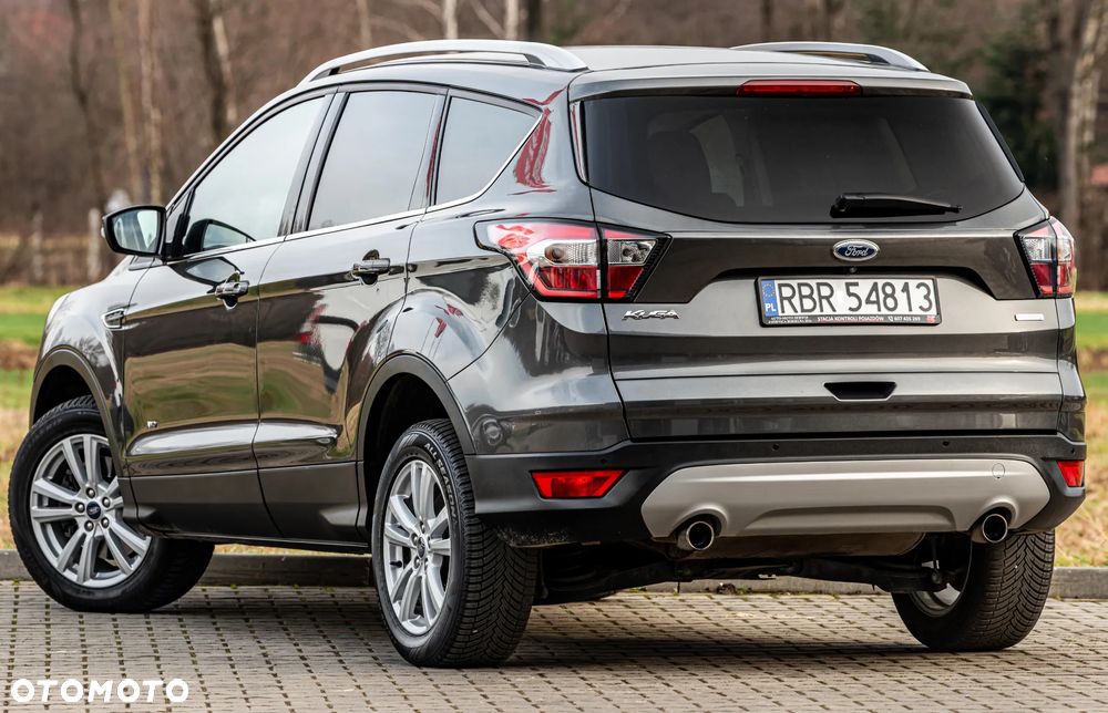 Ford Kuga 1.5 EcoBoost 4x4 Titanium - 4