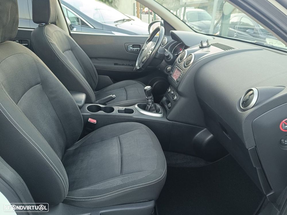 Nissan Qashqai +2 1.5 dCi Tekna Sport 17 - 8