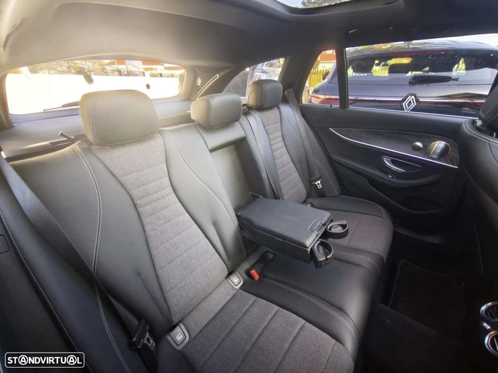 Mercedes-Benz E 300 e Station 9G-TRONIC AMG Line - 32